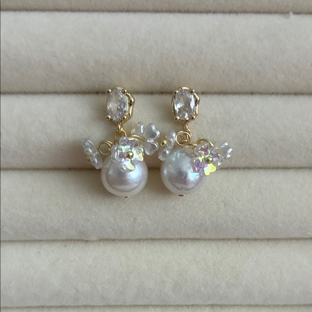 Gold Pearl & Crystal Floral Drop Earrings - White Pearlescent